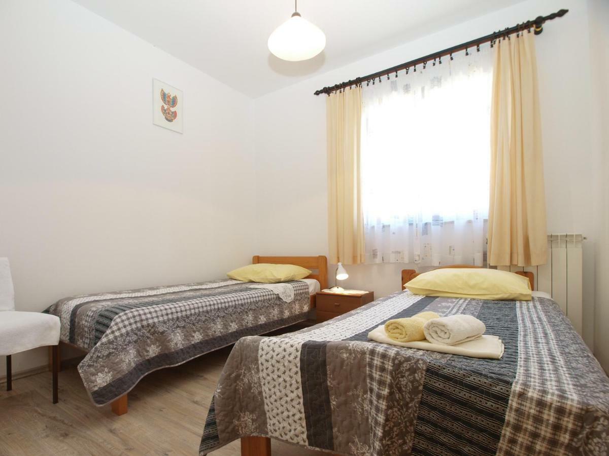 Boris 1965 Apartment