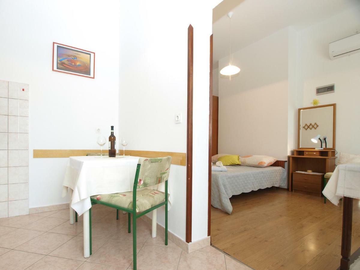 Apartment Boris 1965 Pula