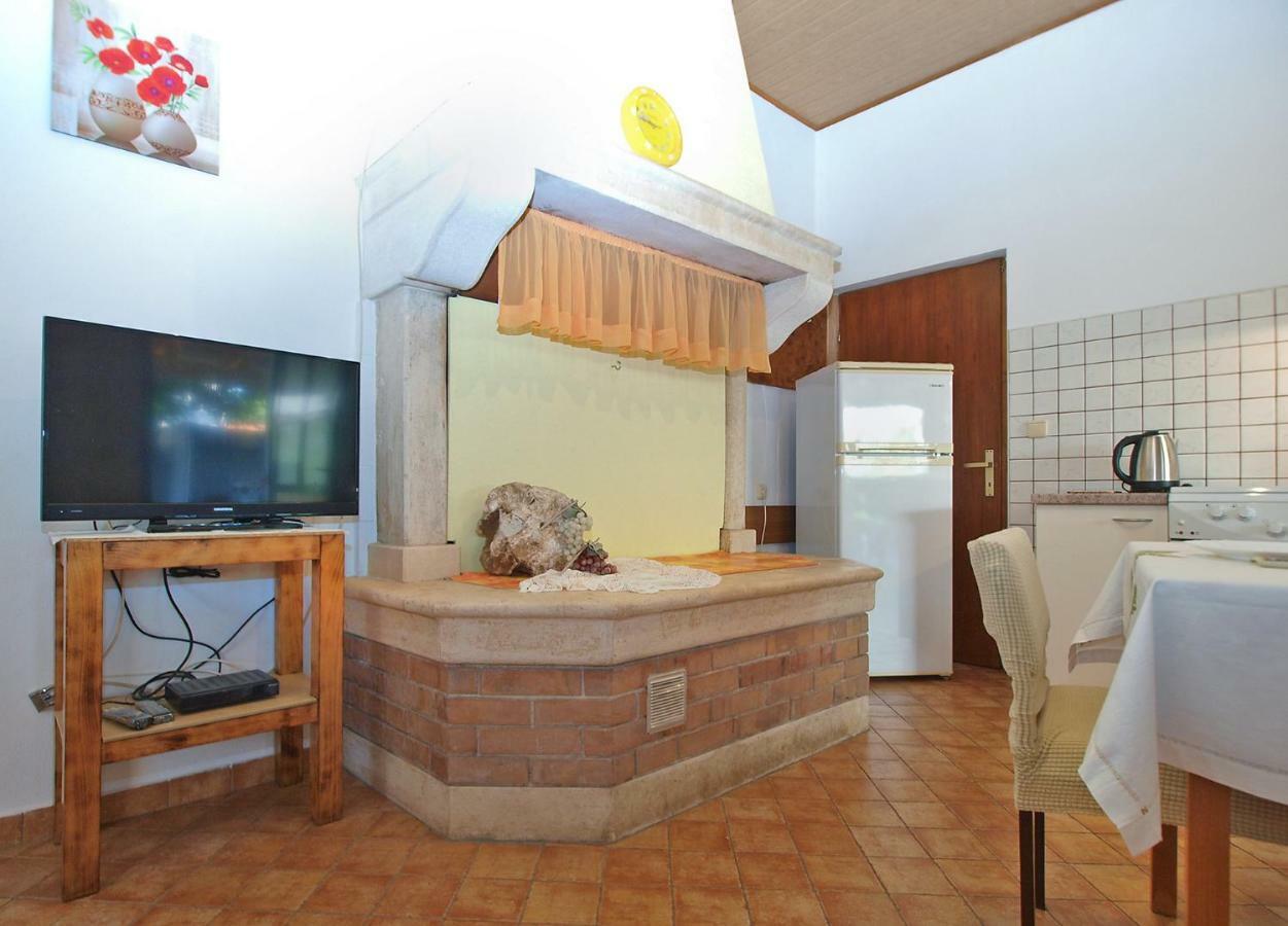 Apartment Boris 1965 Pula