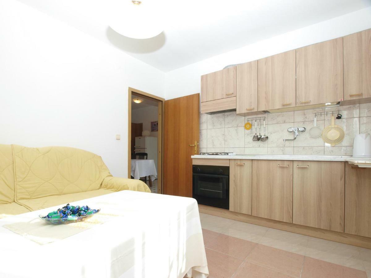 Boris 1965 Apartment